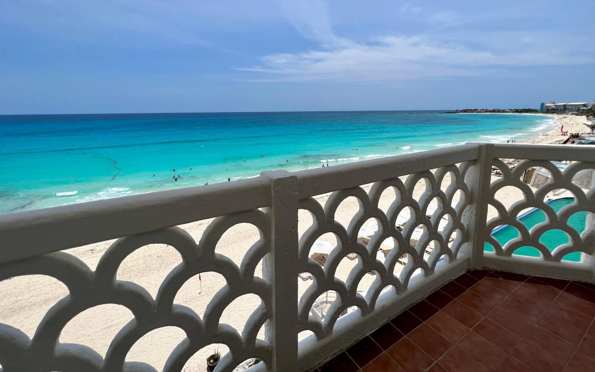 Beachside Apartments Канкун Экстерьер фото